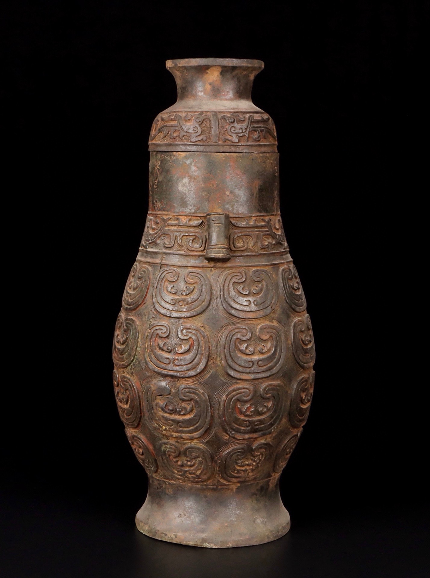 Zhou Dynasty Tall round bottle with bronze inscription
