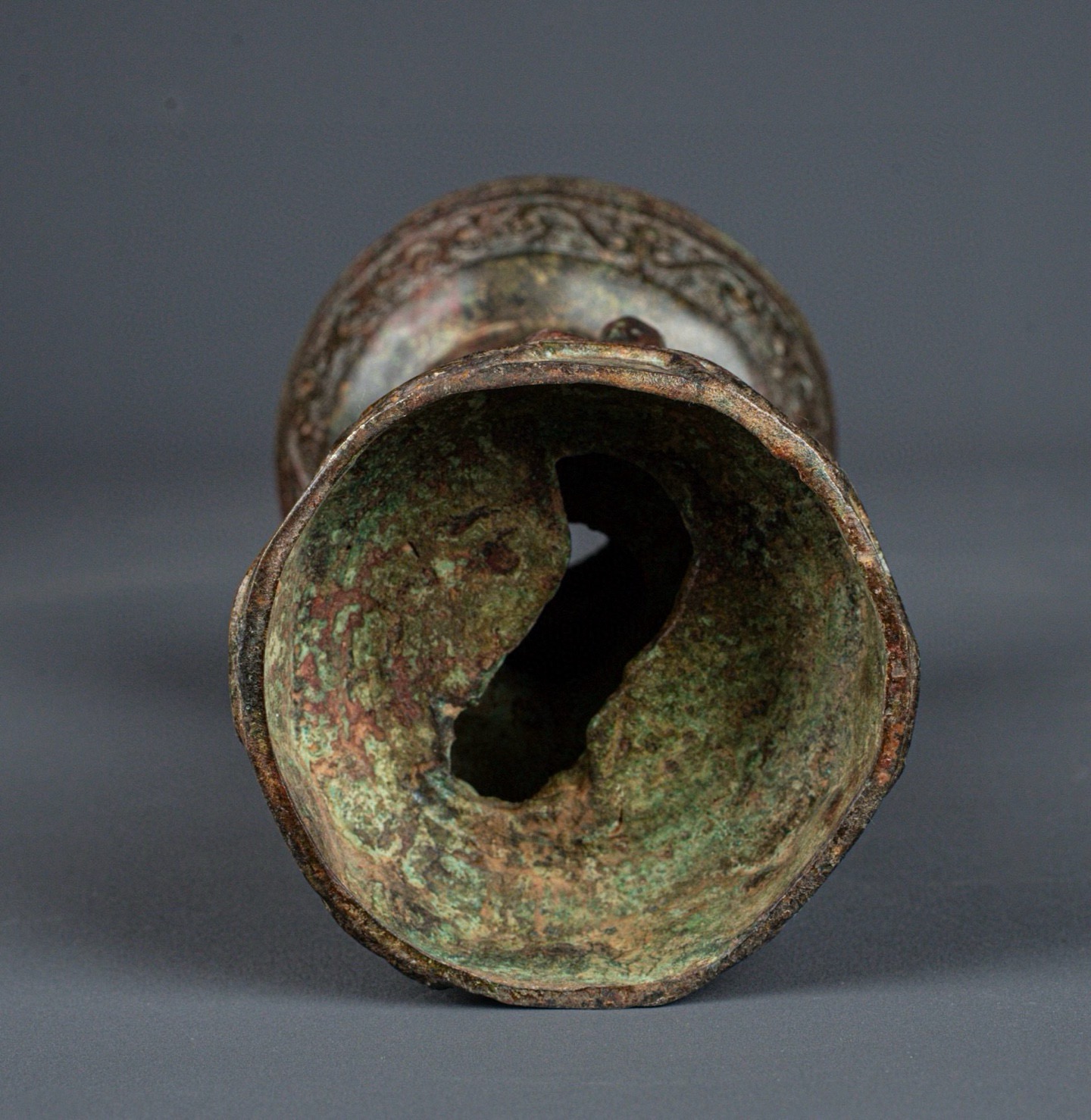 Han Dynasty Bronze human top incense furnace