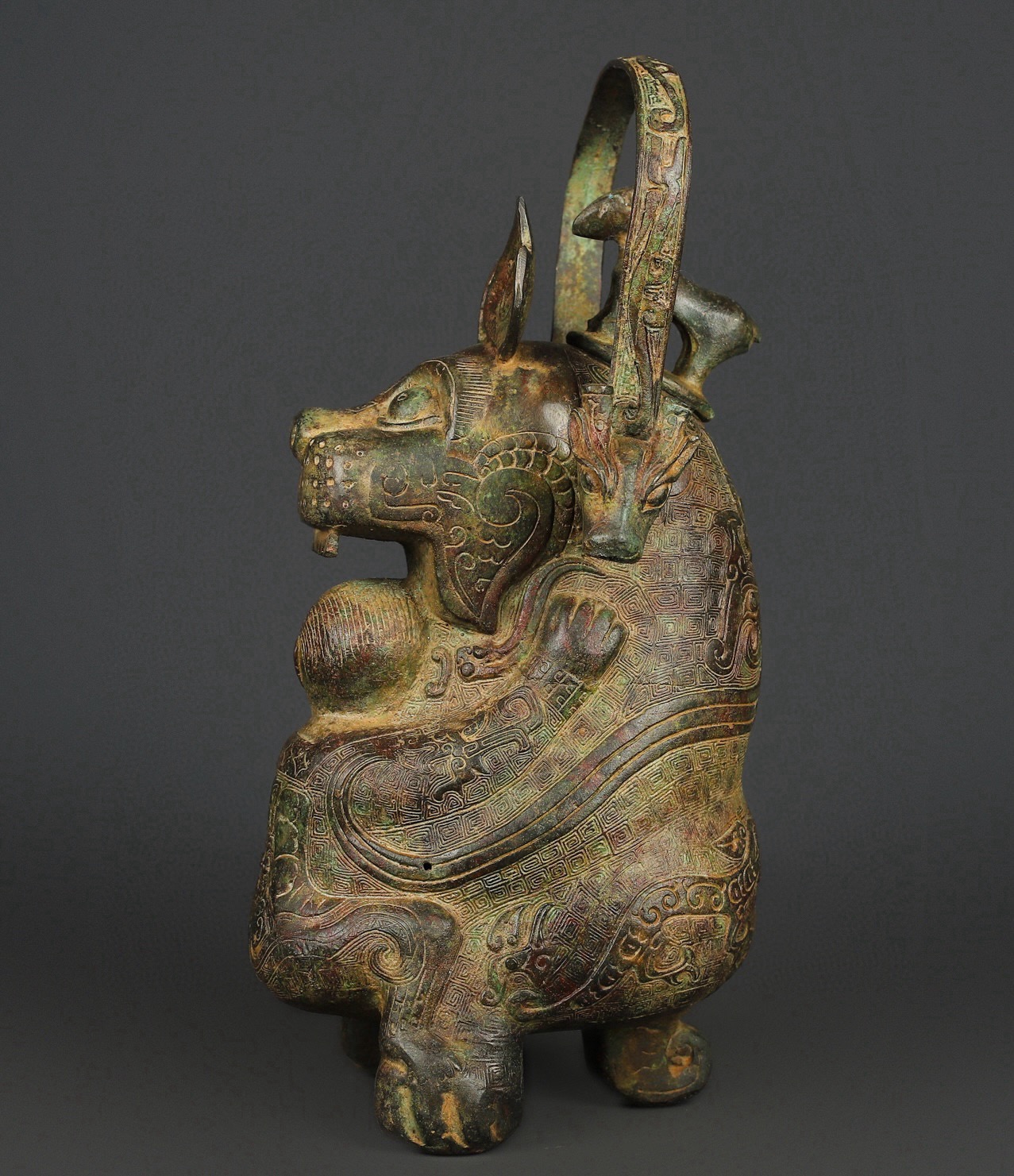 Zhou Dynasty Bronze Tiger Cannibal Lift