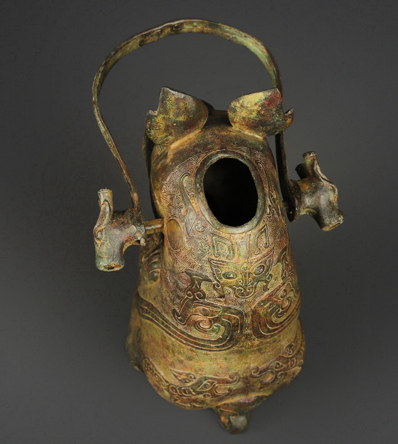 Zhou Dynasty Bronze Tiger Cannibal Lift