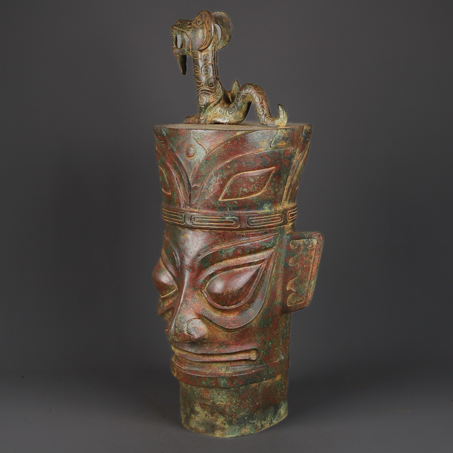 Sanxingdui Dynasty Bronze standing dragon with eye catching head