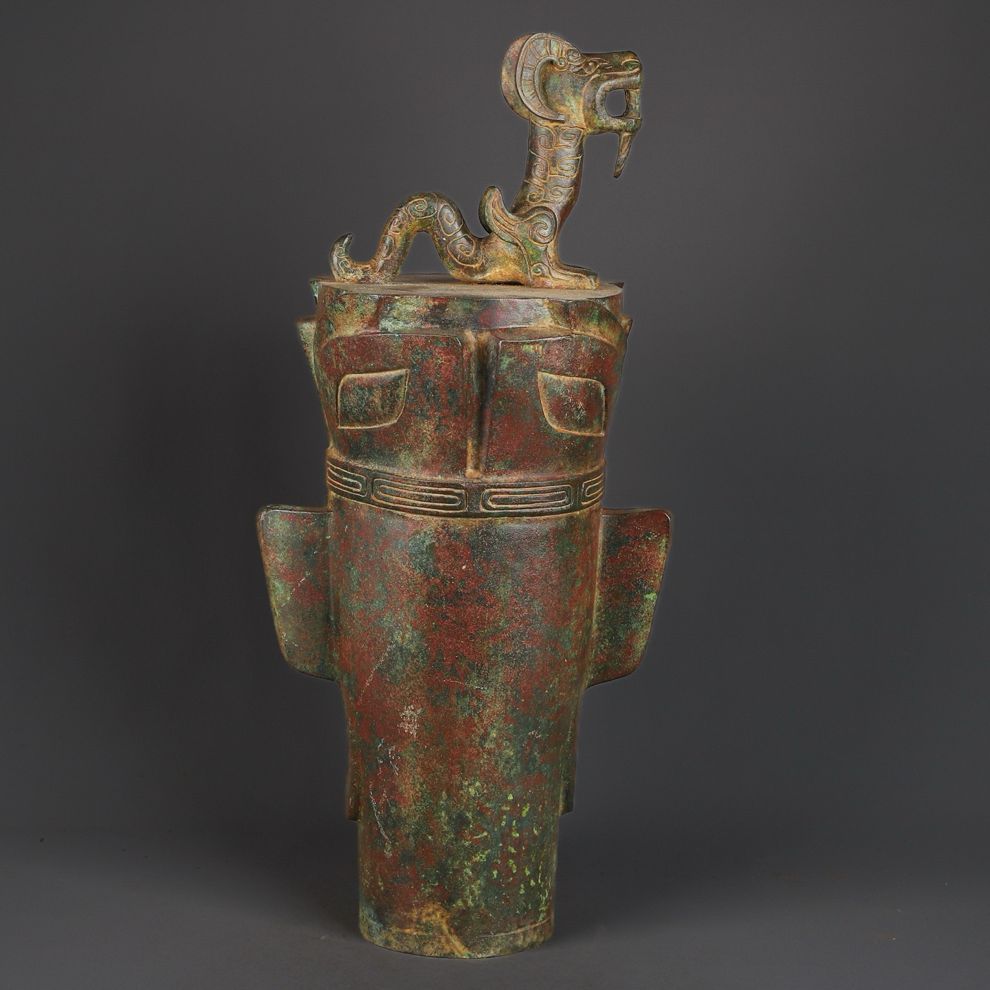 Sanxingdui Dynasty Bronze standing dragon with eye catching head