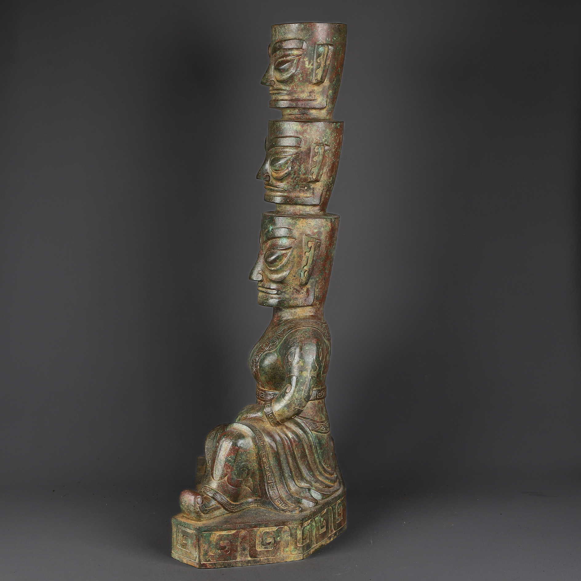 Sanxingdui Dynasty Bronze Three sided Figure