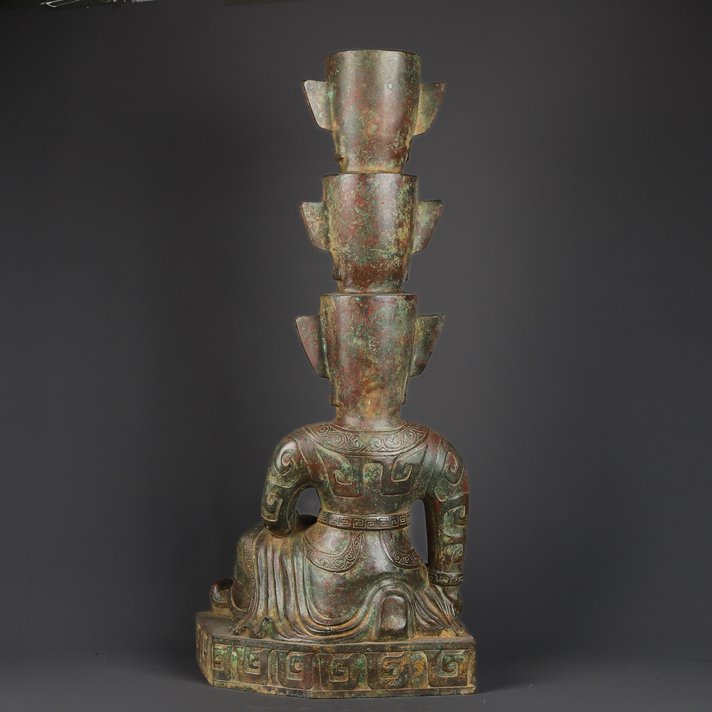Sanxingdui Dynasty Bronze Three sided Figure