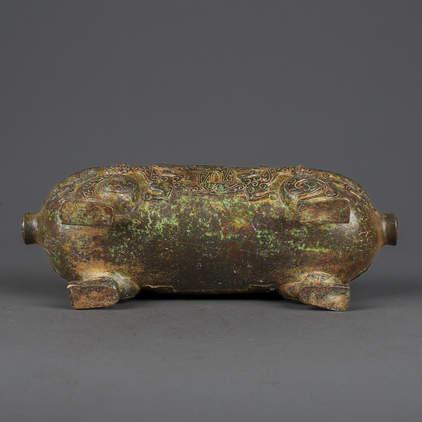Zhou Dynasty Bronze two headed beast