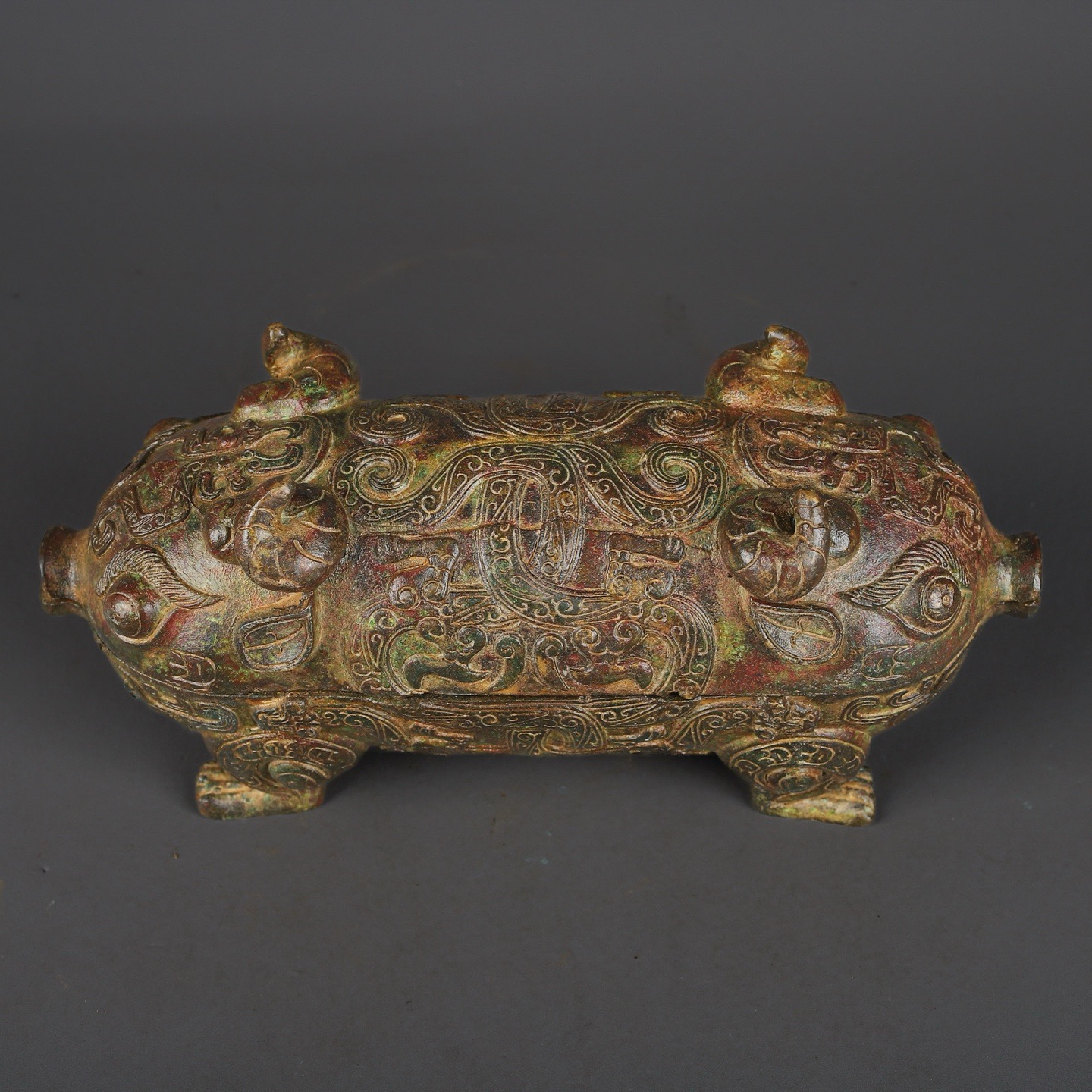 Zhou Dynasty Bronze two headed beast