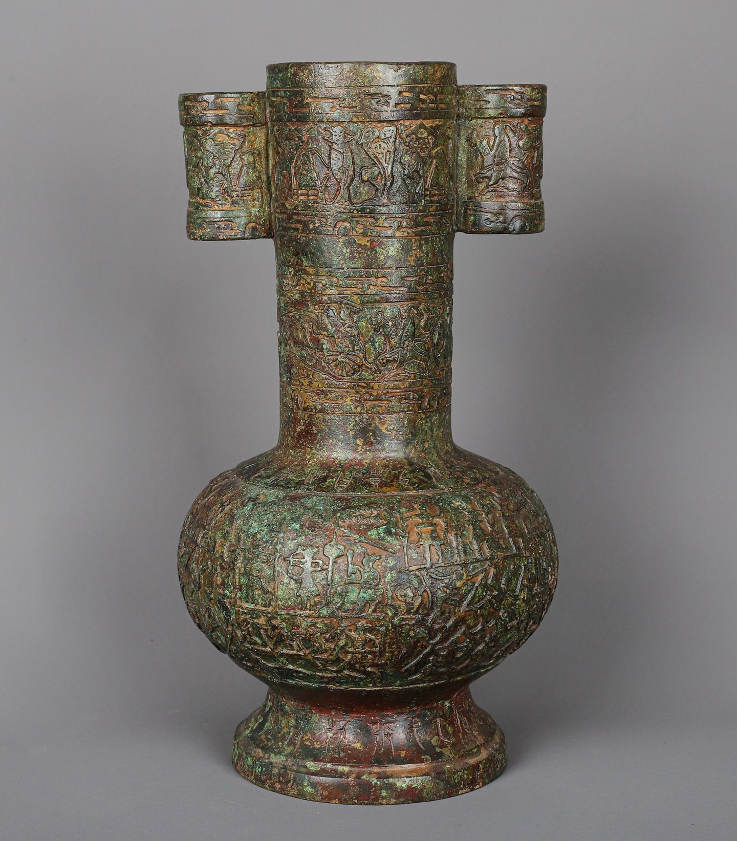 Zhou Dynasty Bronze man manufactured hunting pattern throwing pot