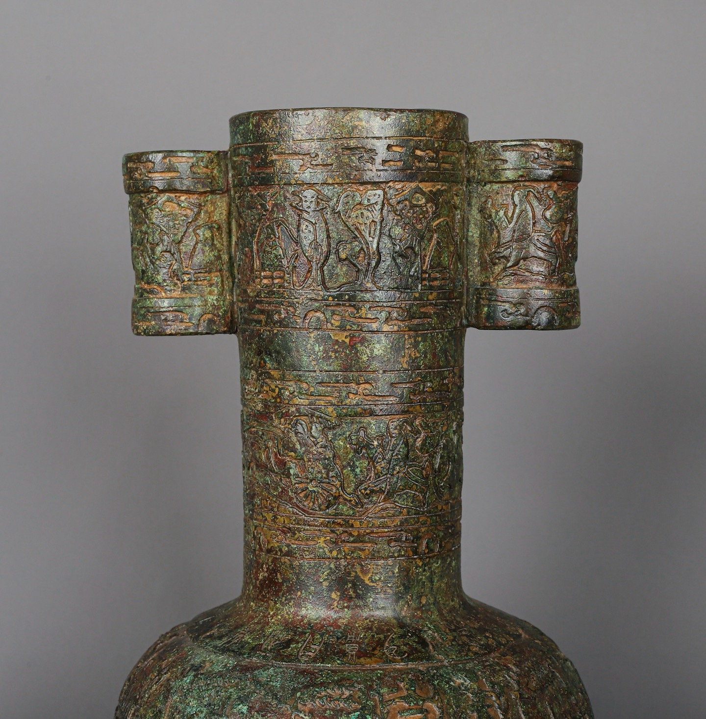 Zhou Dynasty Bronze man manufactured hunting pattern throwing pot