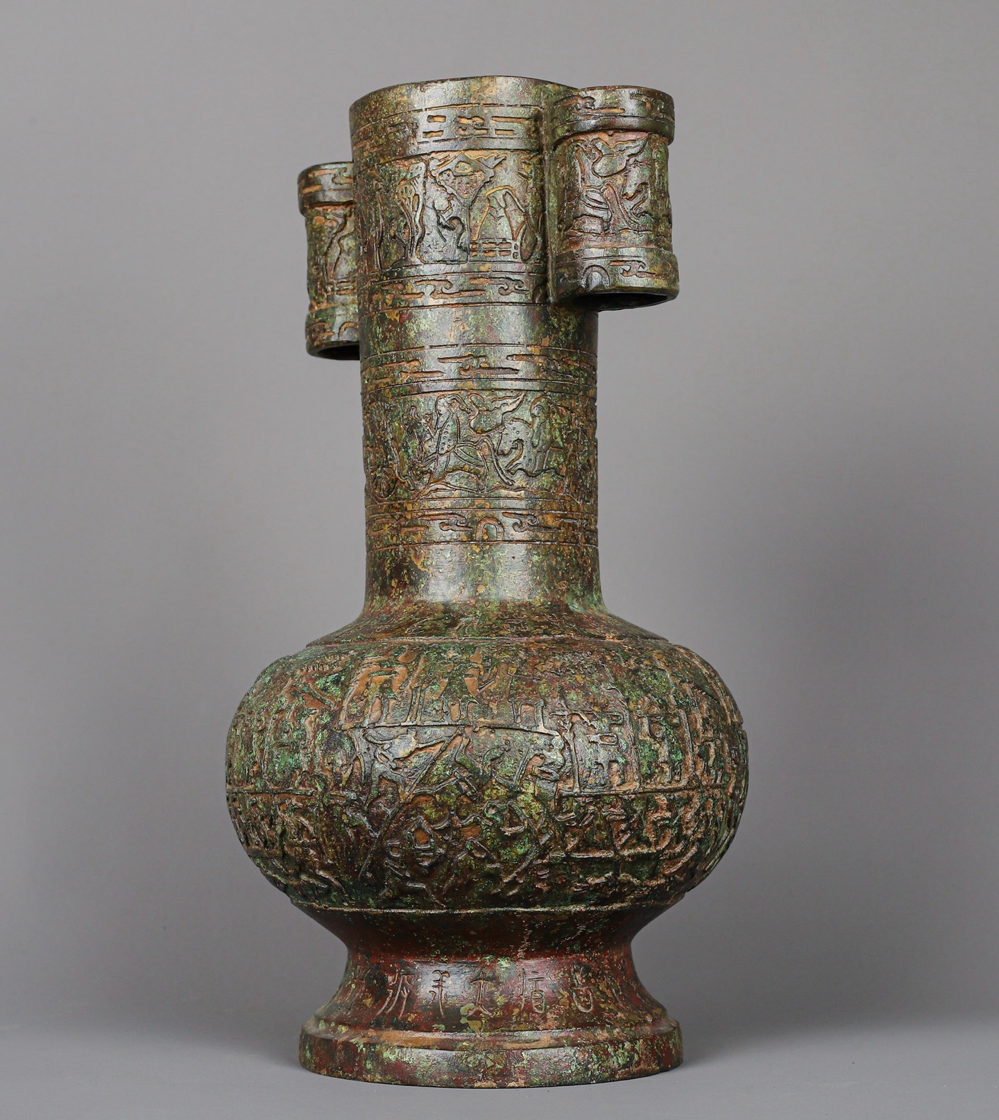 Zhou Dynasty Bronze man manufactured hunting pattern throwing pot