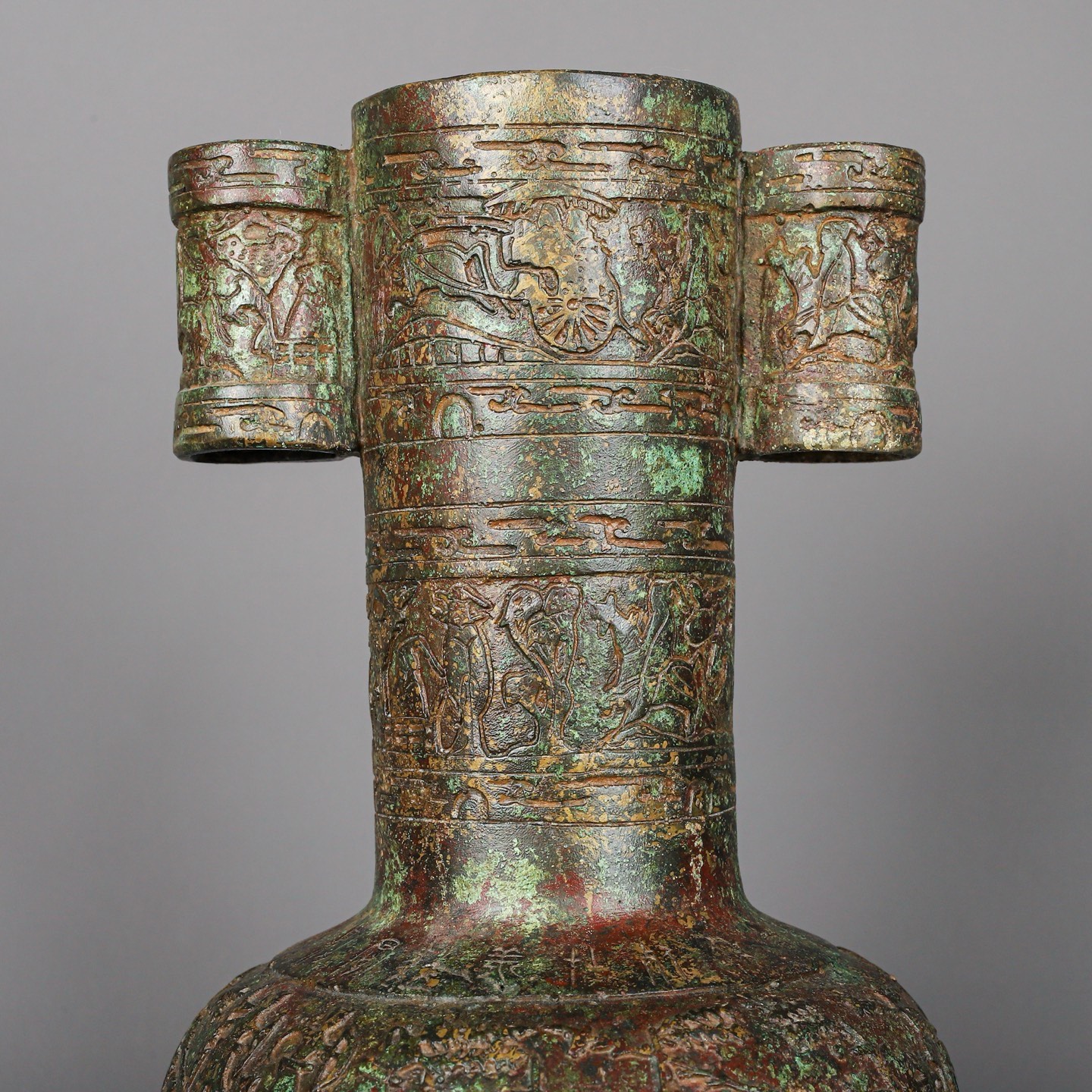 Zhou Dynasty Bronze man manufactured hunting pattern throwing pot