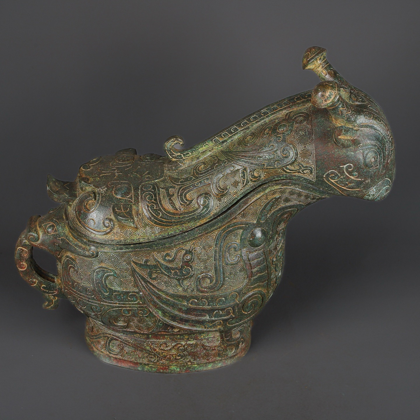 Zhou Dynasty Bronze phoenix bird pattern and beast cup