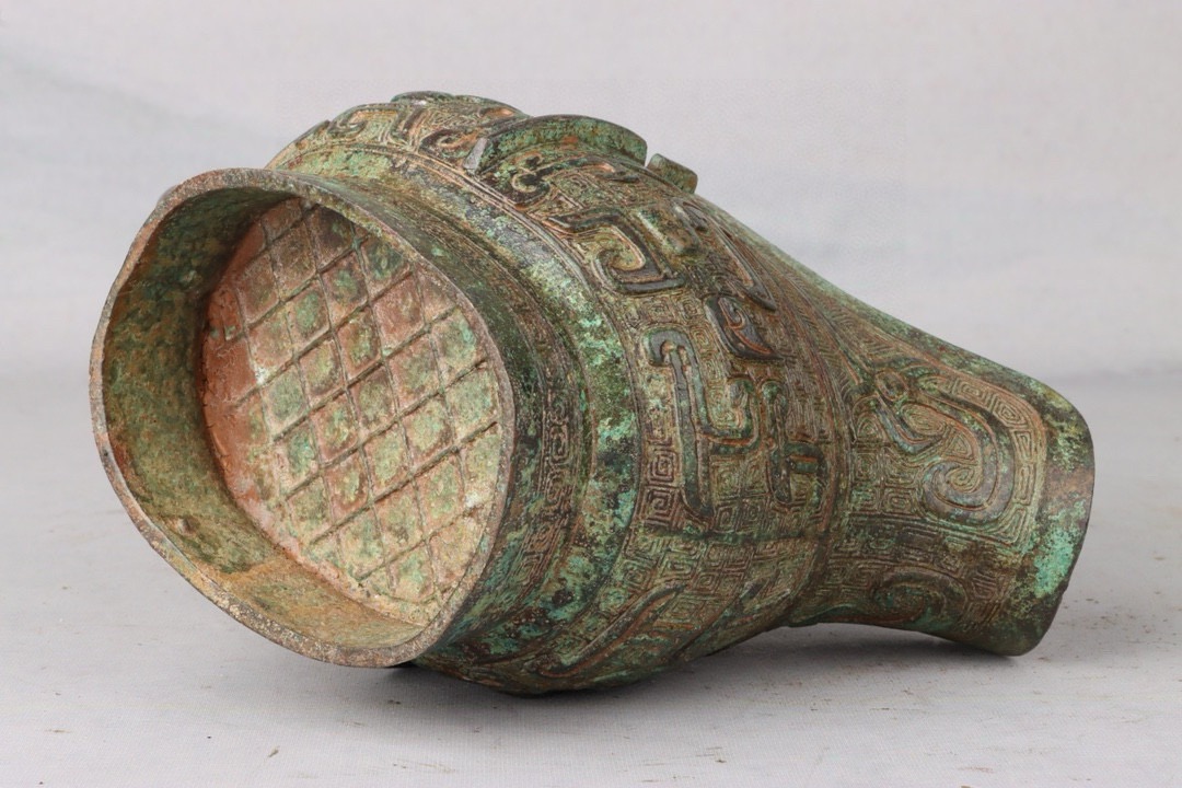 Zhou Dynasty Bronze Beast Gong