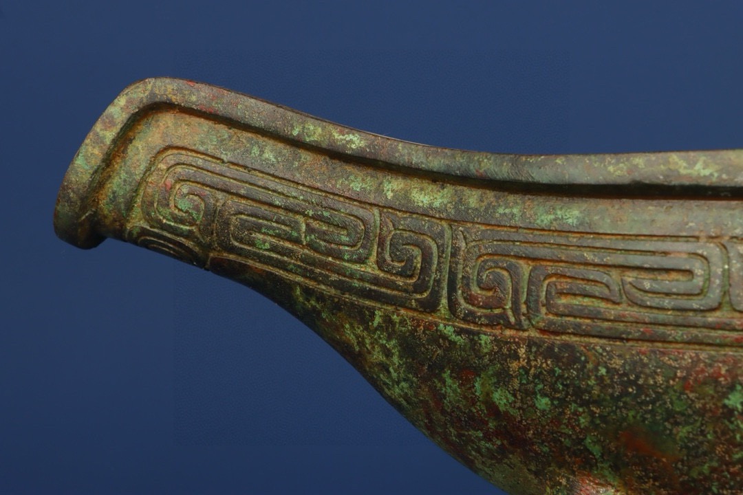 Zhou Dynasty Bronze tripod