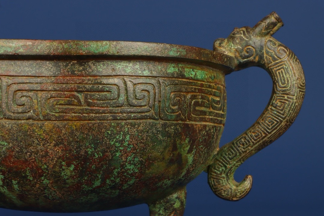 Zhou Dynasty Bronze tripod