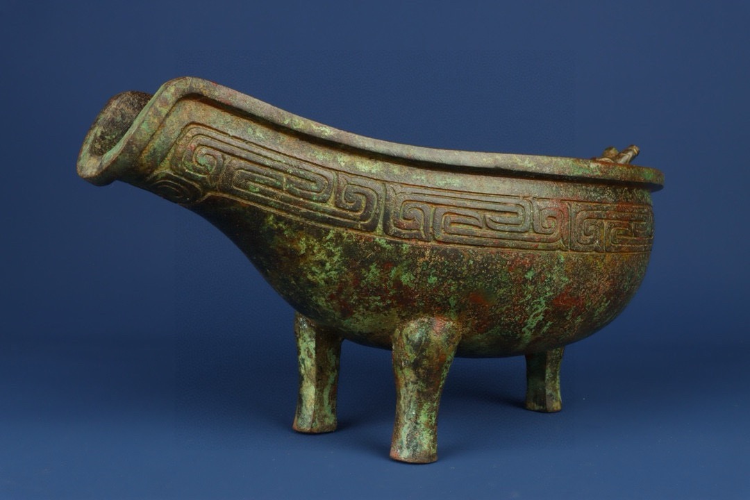 Zhou Dynasty Bronze tripod