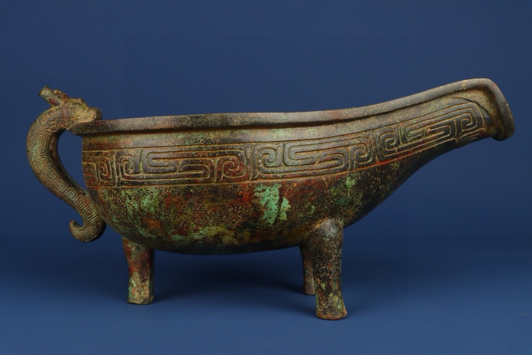 Zhou Dynasty Bronze tripod