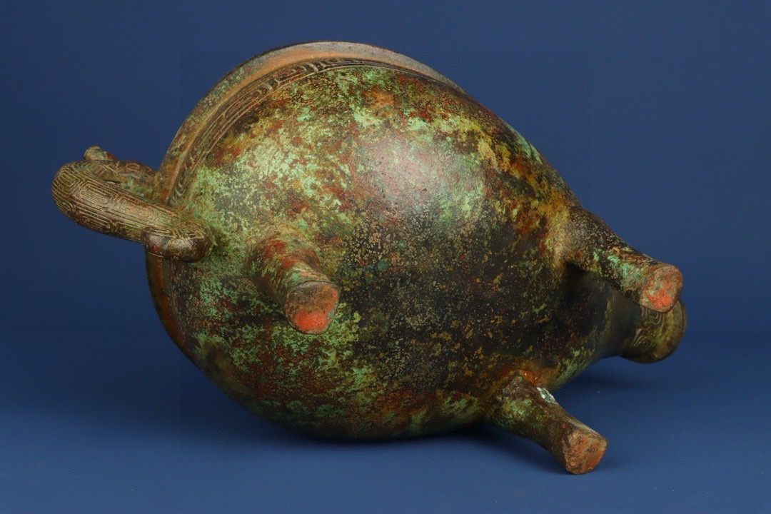 Zhou Dynasty Bronze tripod