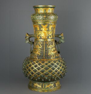 Zhou Dynasty Large round bronze vase with gold and lacquer nails