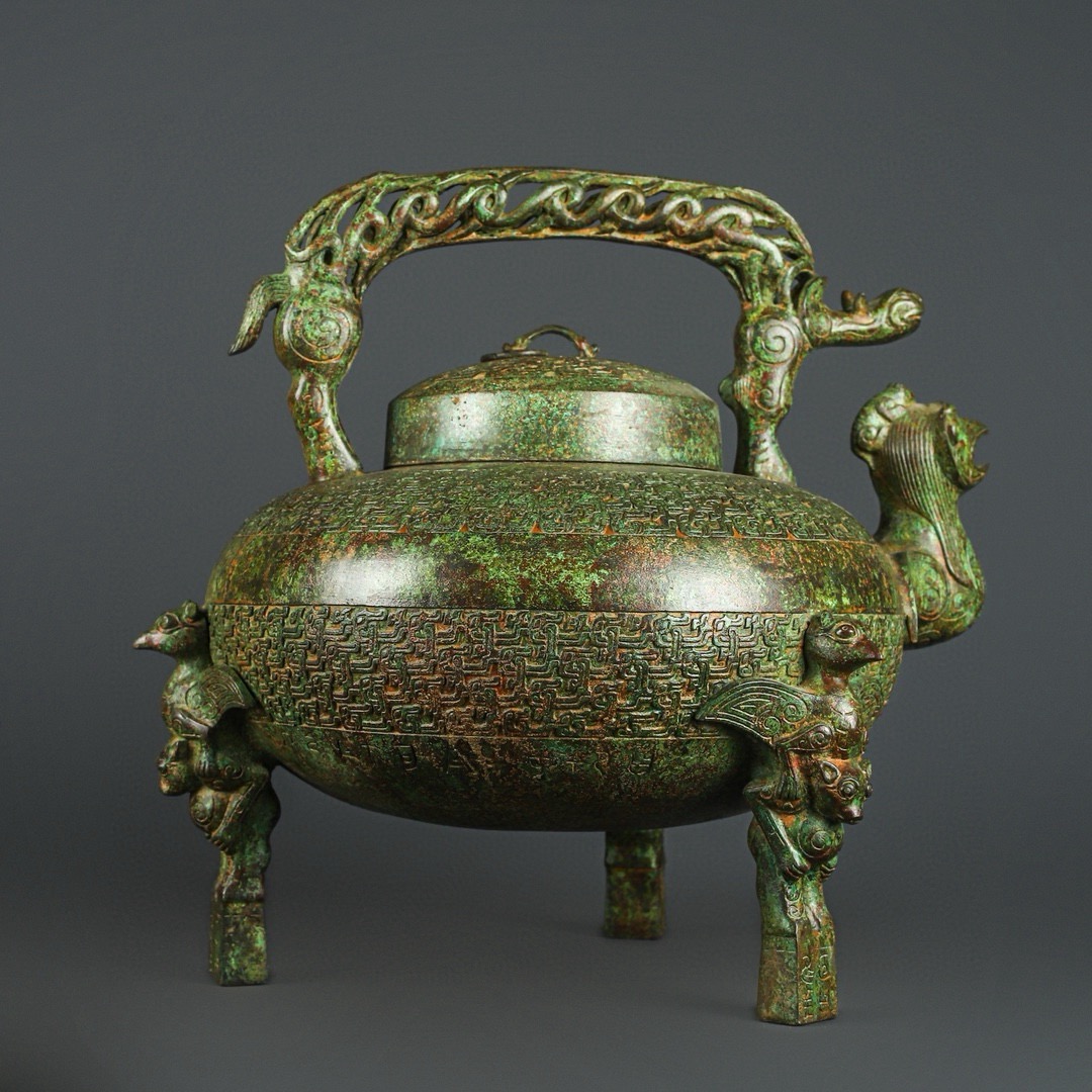 Zhou Dynasty Bronze Phoenix Bird Lift