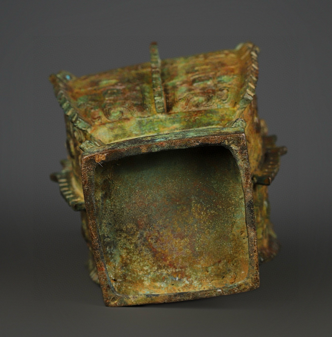 Zhou Dynasty Bronze square beam