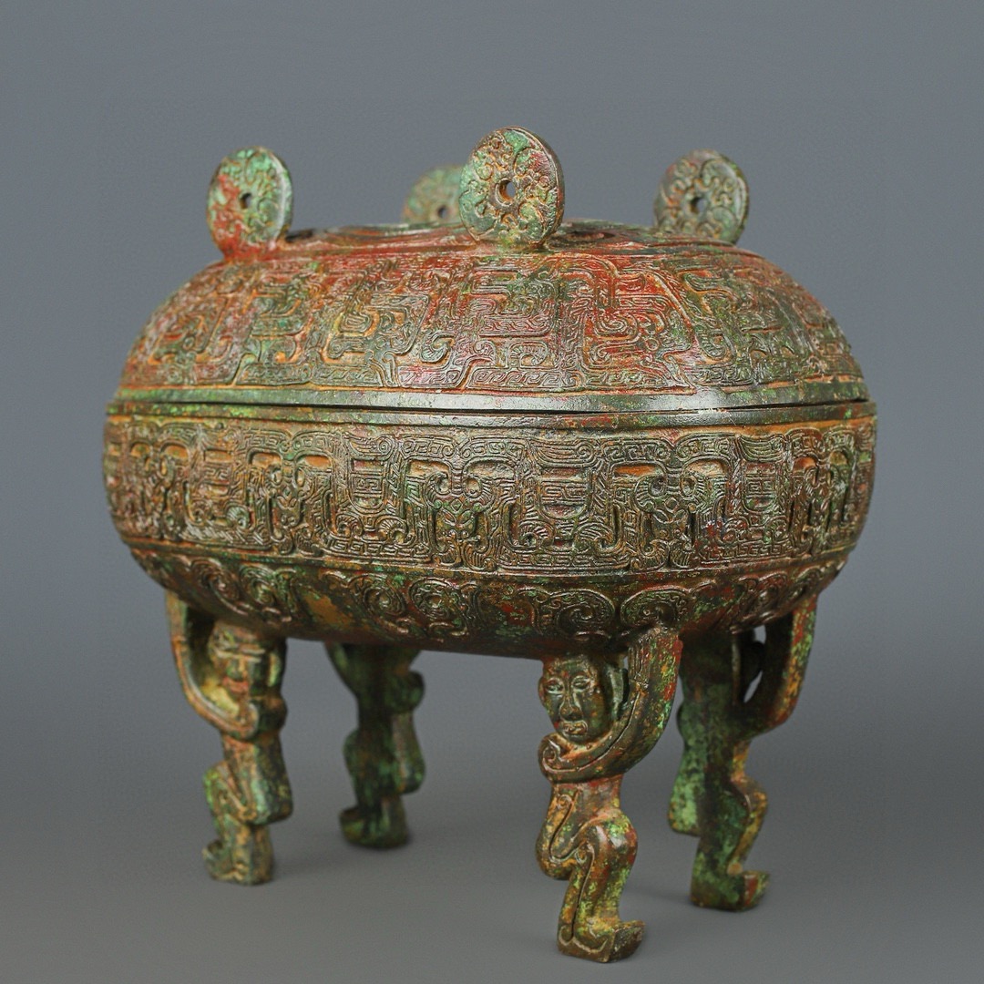 Zhou Dynasty Bronze Man Carrying Gui