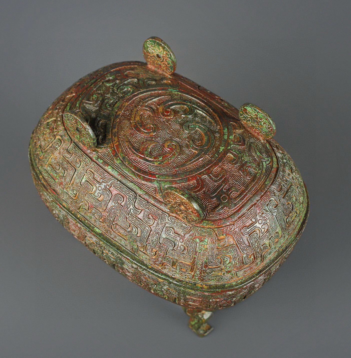 Zhou Dynasty Bronze Man Carrying Gui