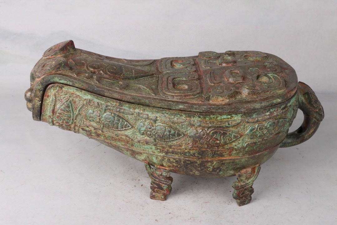 Zhou Dynasty Bronze with lid