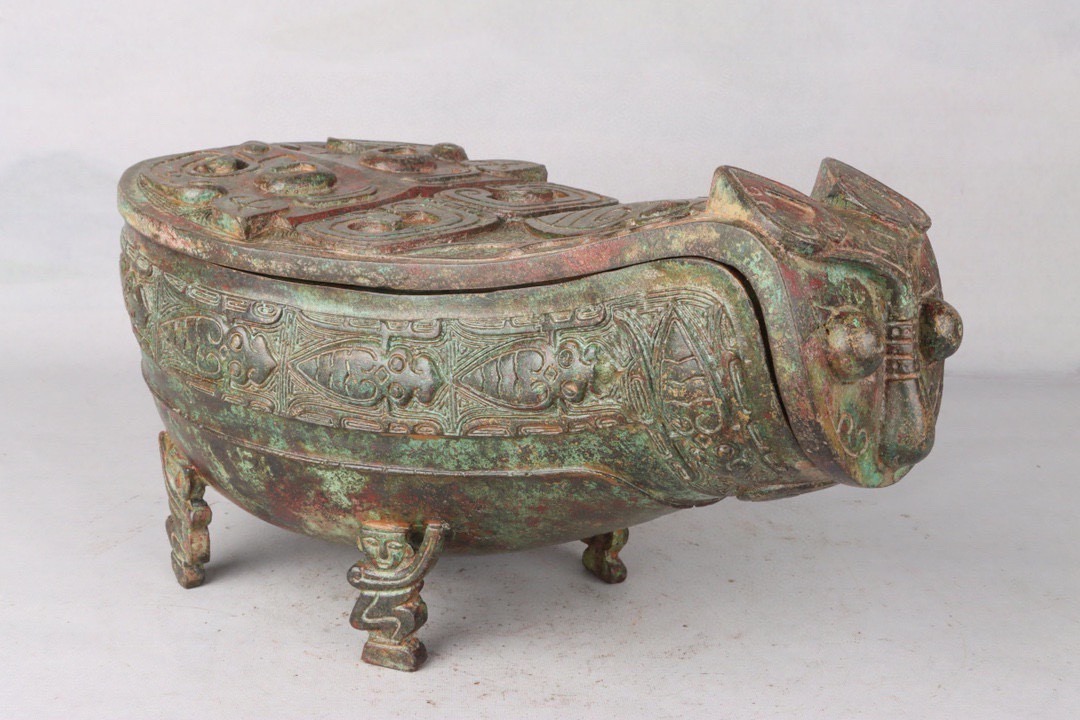 Zhou Dynasty Bronze with lid