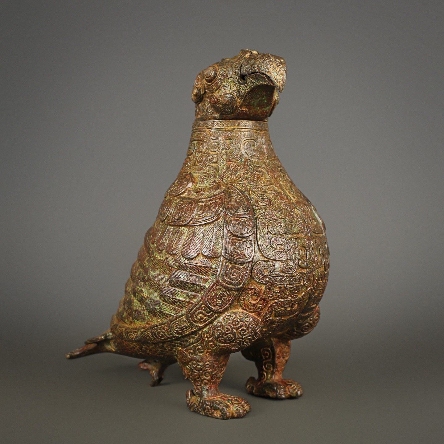 Zhou Dynasty Bronze Man Gong Eagle Beak Bird Statue
