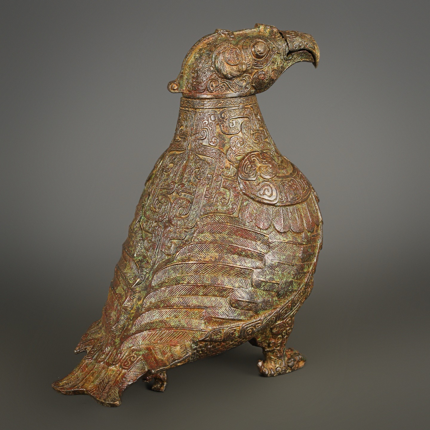 Zhou Dynasty Bronze Man Gong Eagle Beak Bird Statue