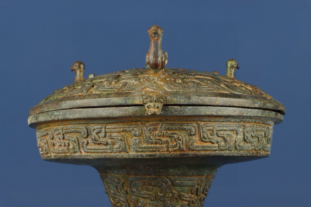 Zhou Dynasty Bronze three bird round bean