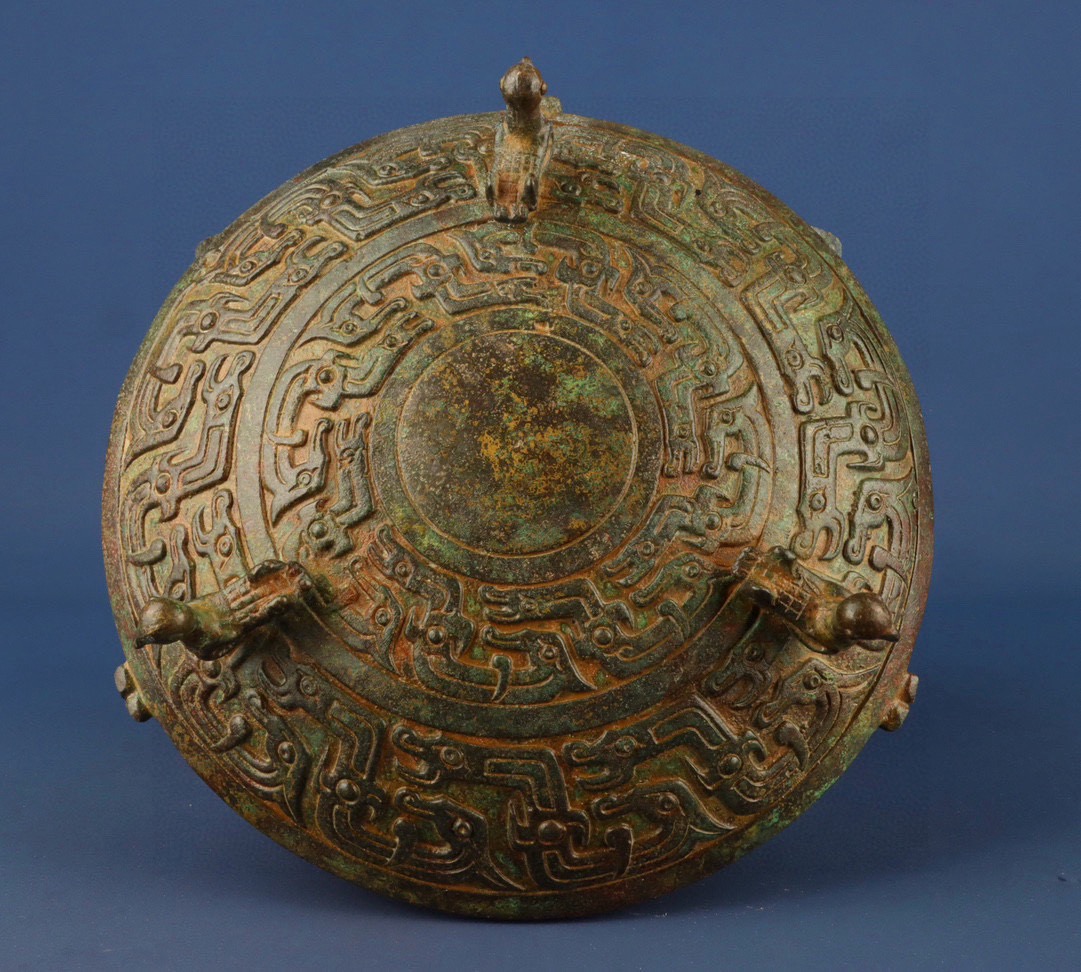 Zhou Dynasty Bronze three bird round bean