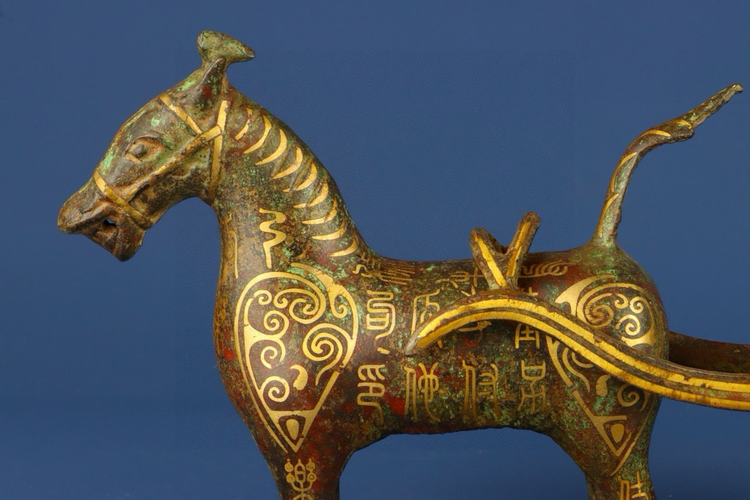 Han Dynasty Bronze and gold horse drawn chariot