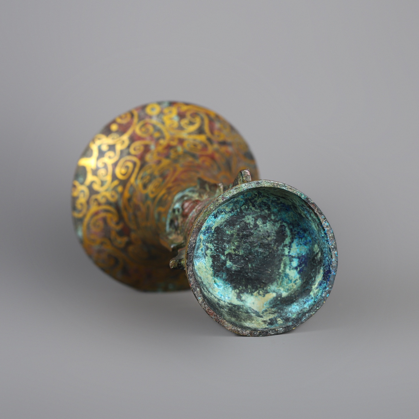 Han Dynasty A pair of bronze and gold flower goblets