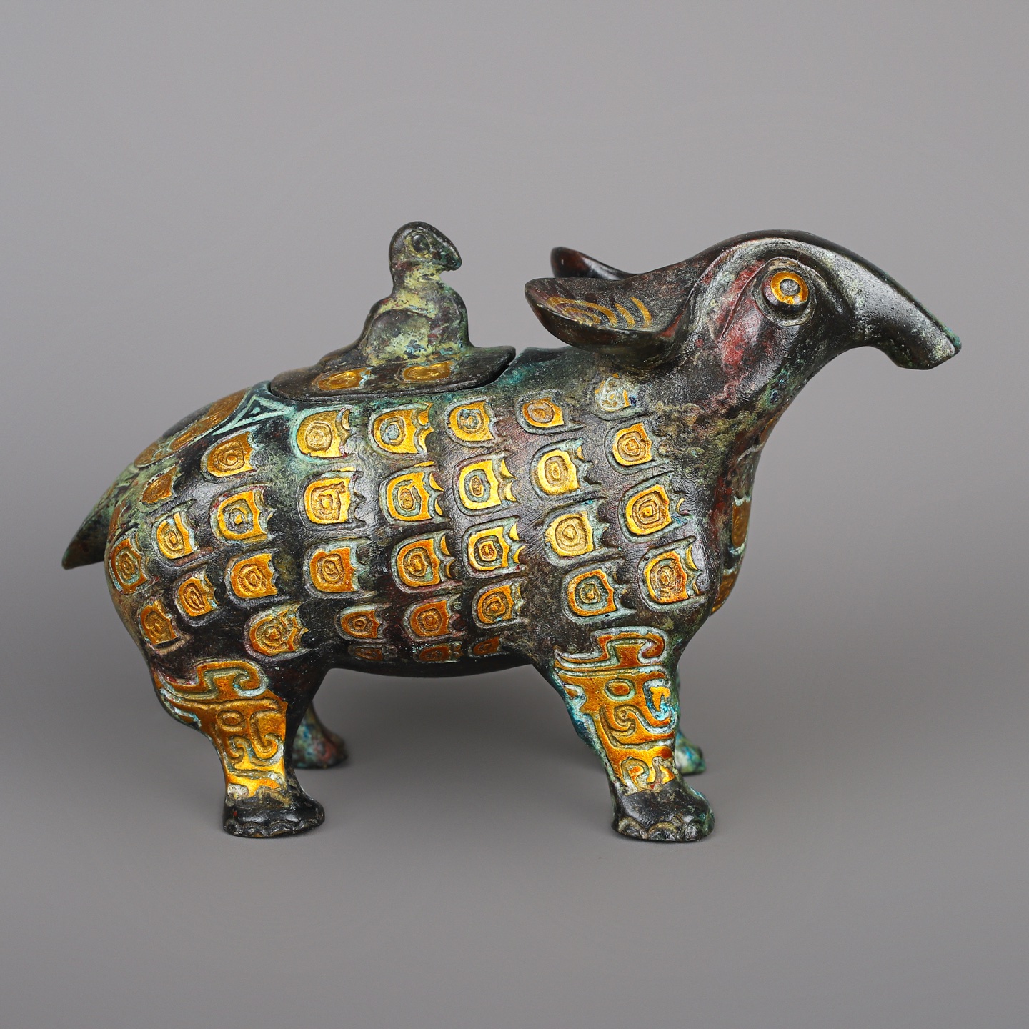 Zhou Dynasty A pair of bronze and gold beast statues