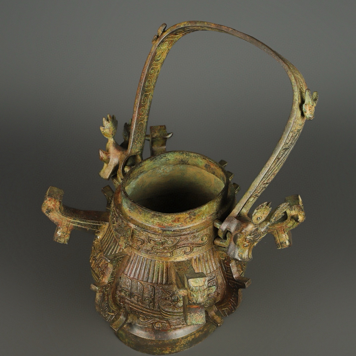 Zhou Dynasty Bronze Square Seat Full Gong Liang Teapot