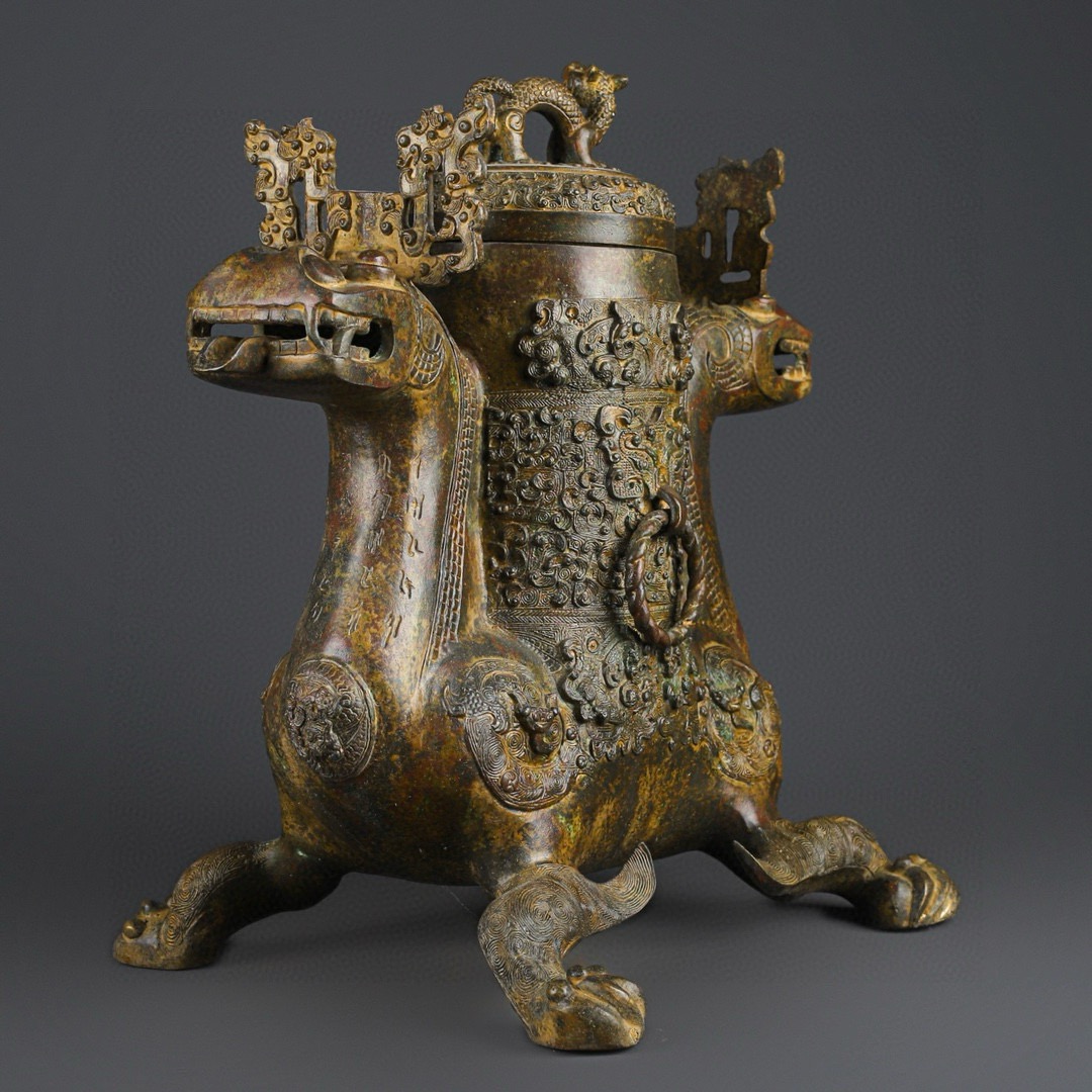 Zhou Dynasty Bronze two headed beast statue