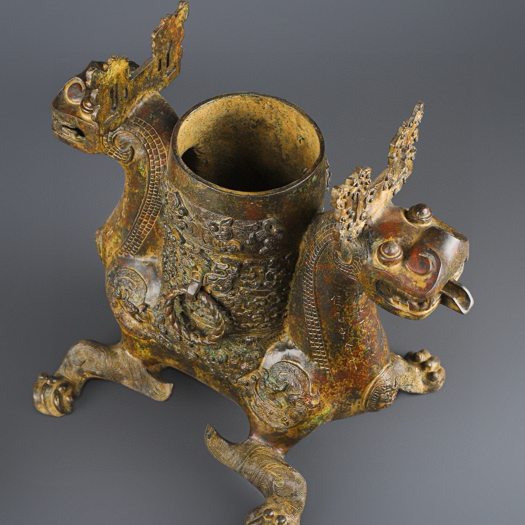 Zhou Dynasty Bronze two headed beast statue