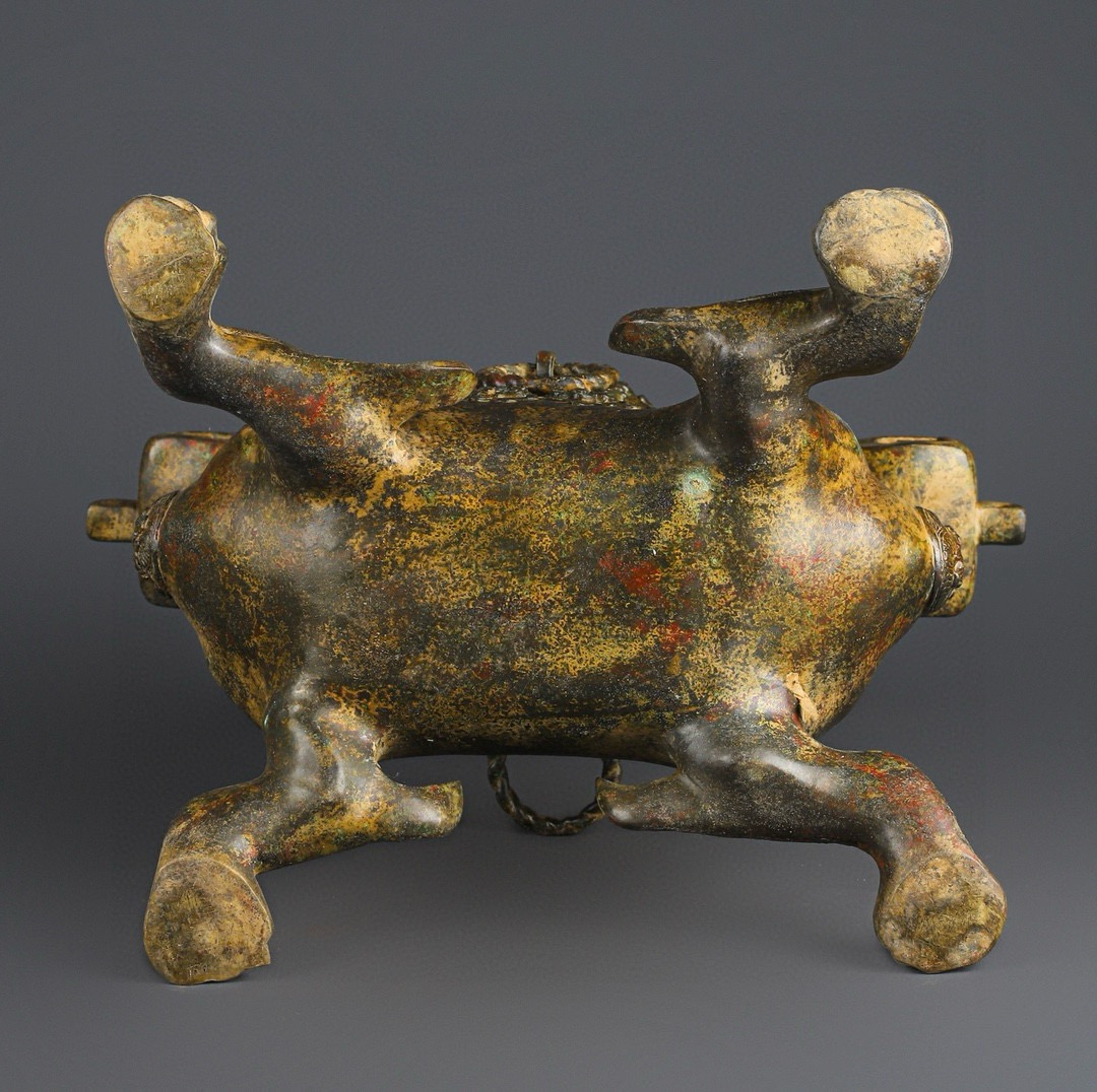 Zhou Dynasty Bronze two headed beast statue