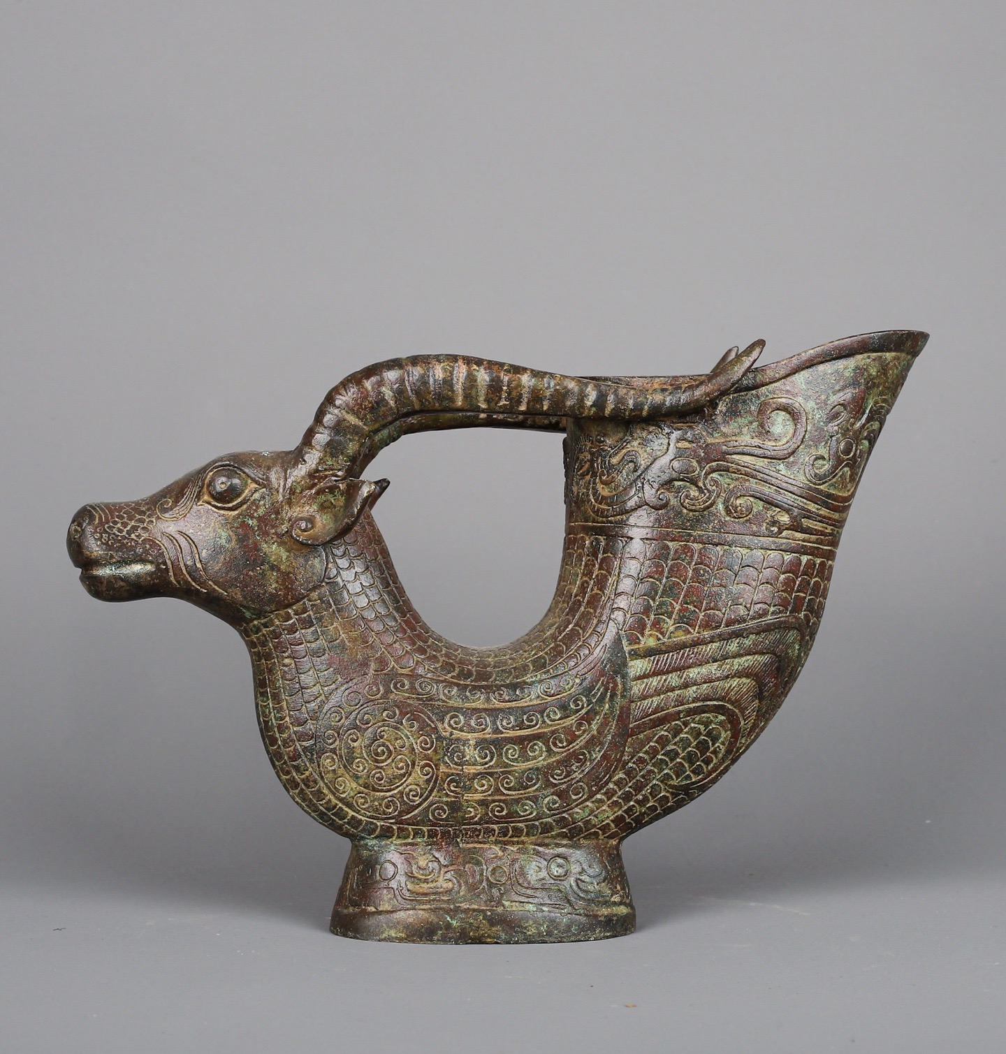 Zhou Dynasty Bronze Horn Cup