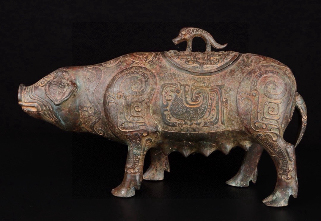 Zhou Dynasty Bronze Pig Statue