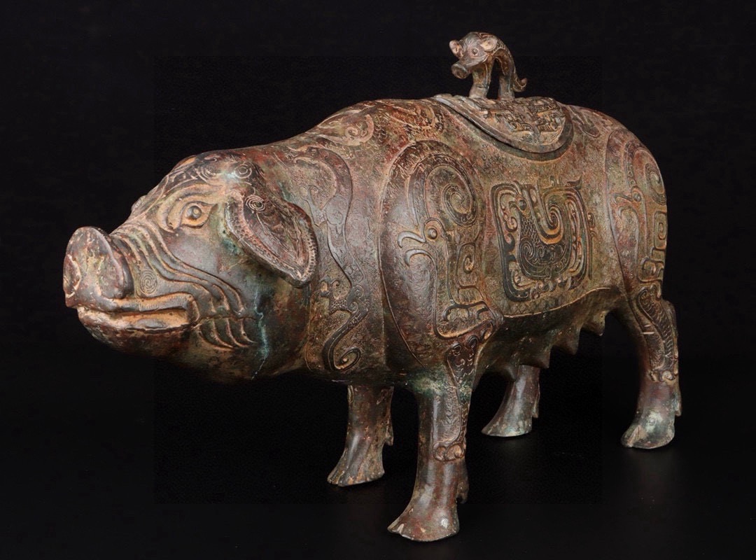 Zhou Dynasty Bronze Pig Statue