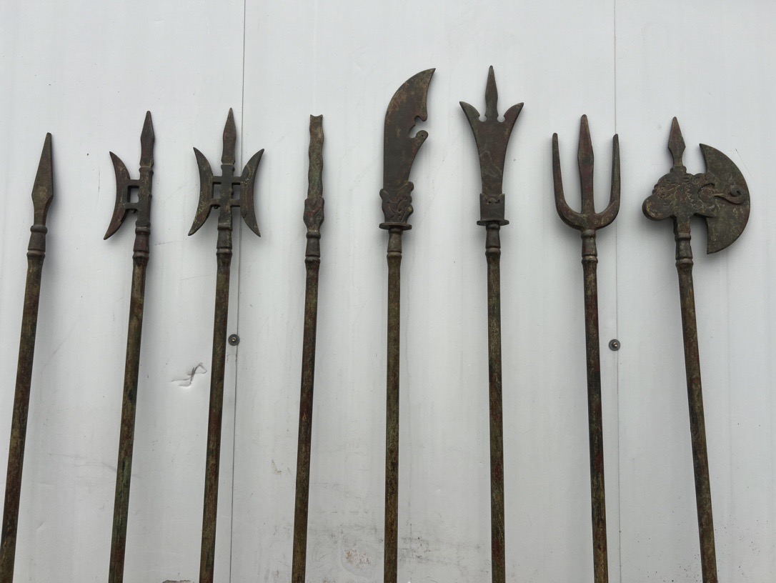 Han Dynasty A set of eight bronze weapons