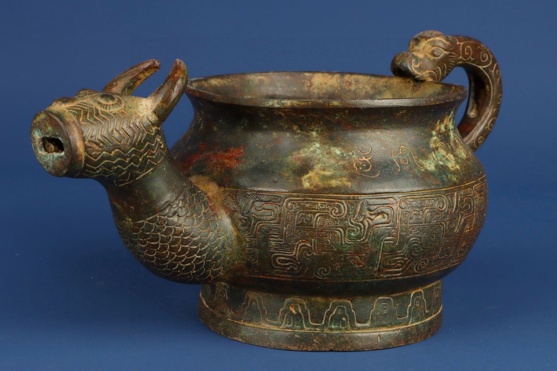 Zhou Dynasty Bronze Beast Head Pot