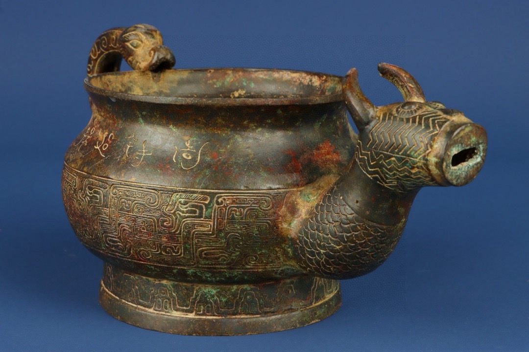Zhou Dynasty Bronze Beast Head Pot