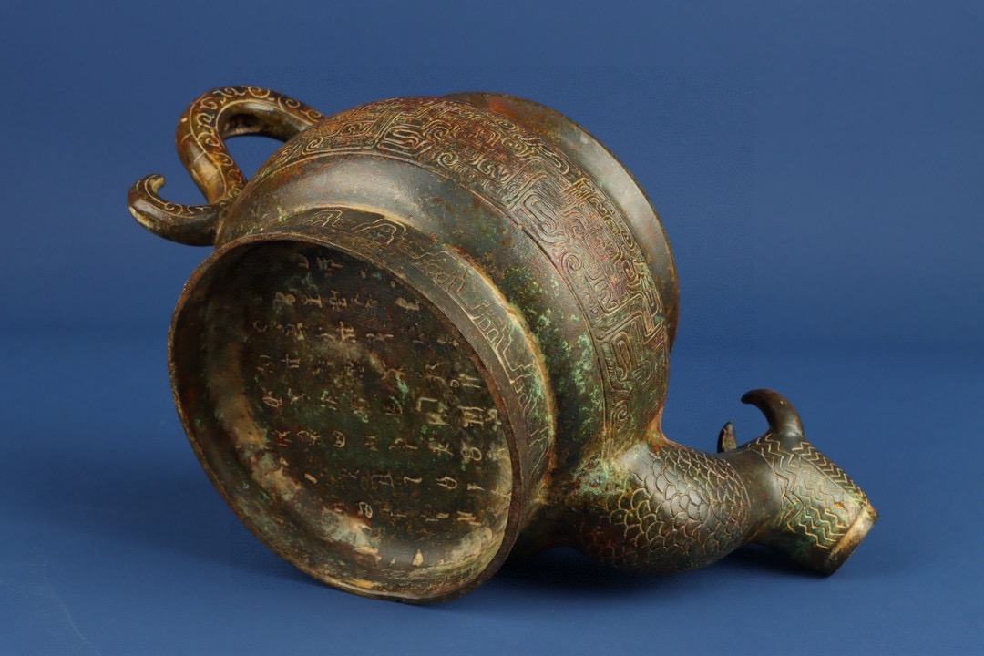 Zhou Dynasty Bronze Beast Head Pot