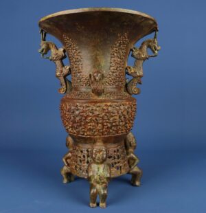 Zhou Dynasty Bronze Double Dragon Circle Zun