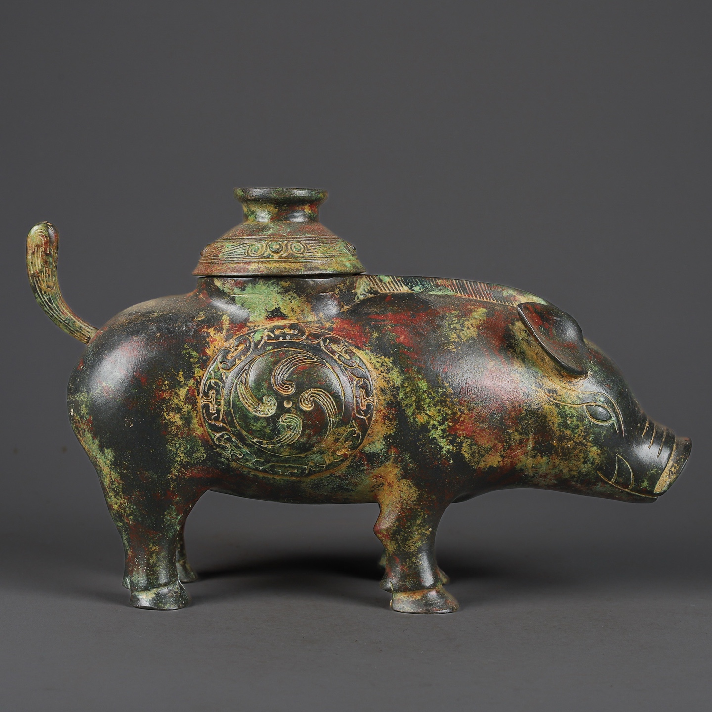 Zhou Dynasty Bronze Pig Statue