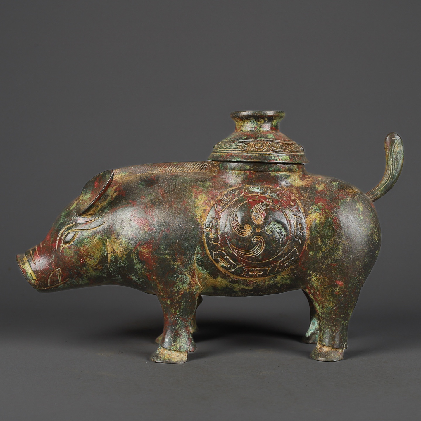 Zhou Dynasty Bronze Pig Statue