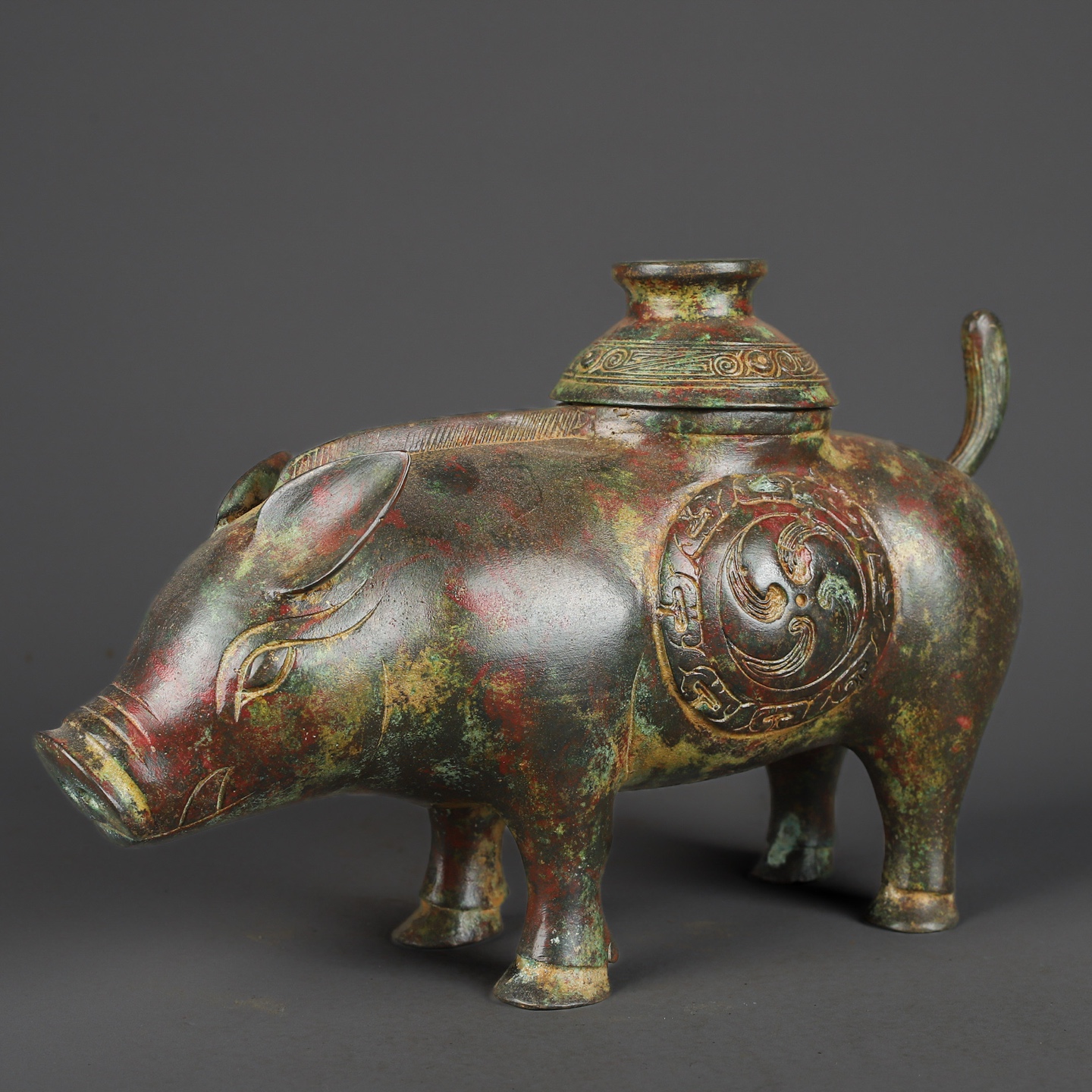 Zhou Dynasty Bronze Pig Statue